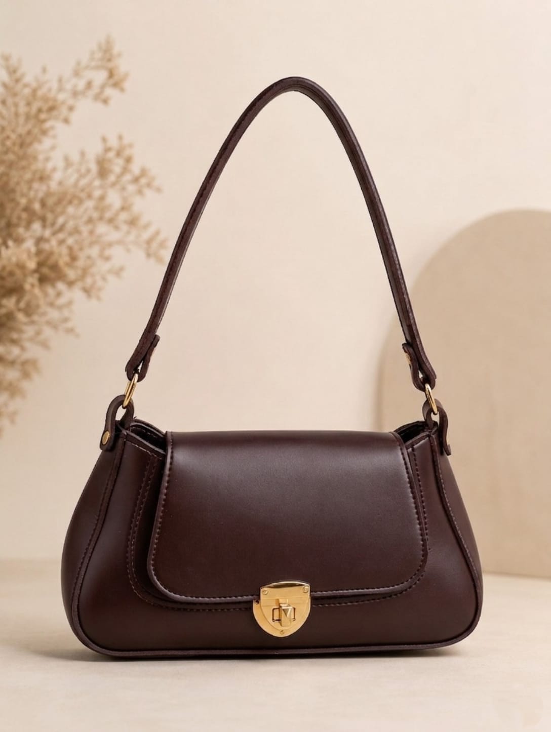 Classic Flap Shoulder Purse for Women – Premium Leather Look Handbag
