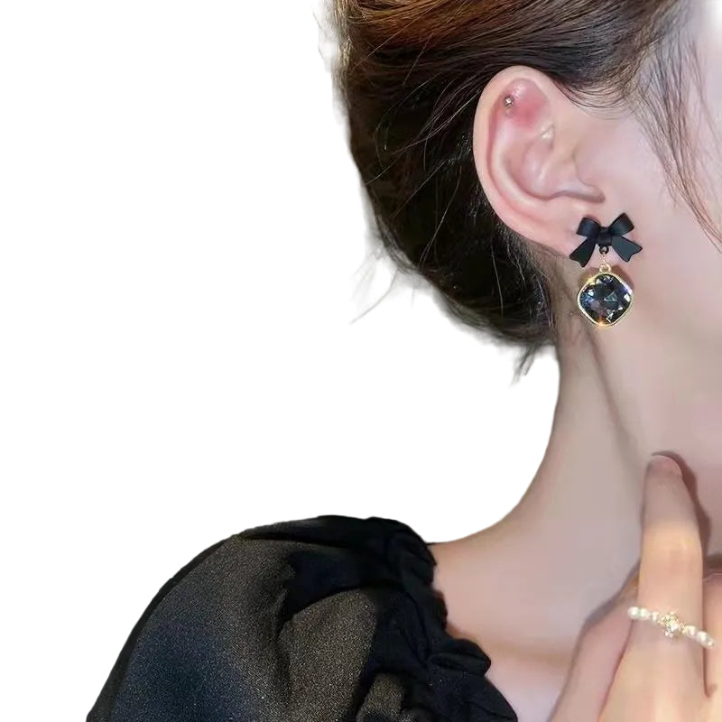 AWJ-166 Bow Shape Korean Earrings- Black /Red