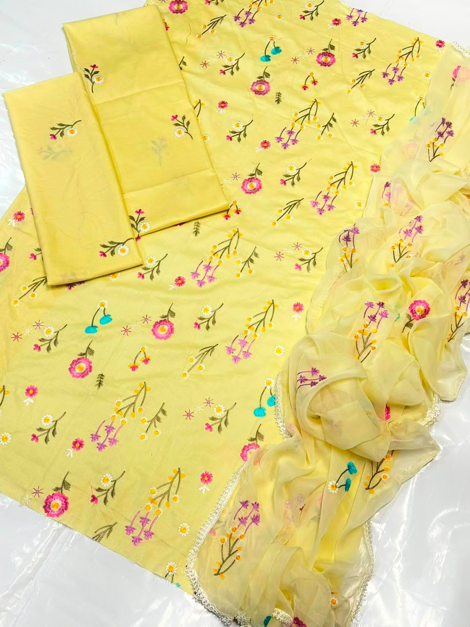 Batik 3PC Lawn - Front Sleeves Trouser Emb with Chiffon Dupatta